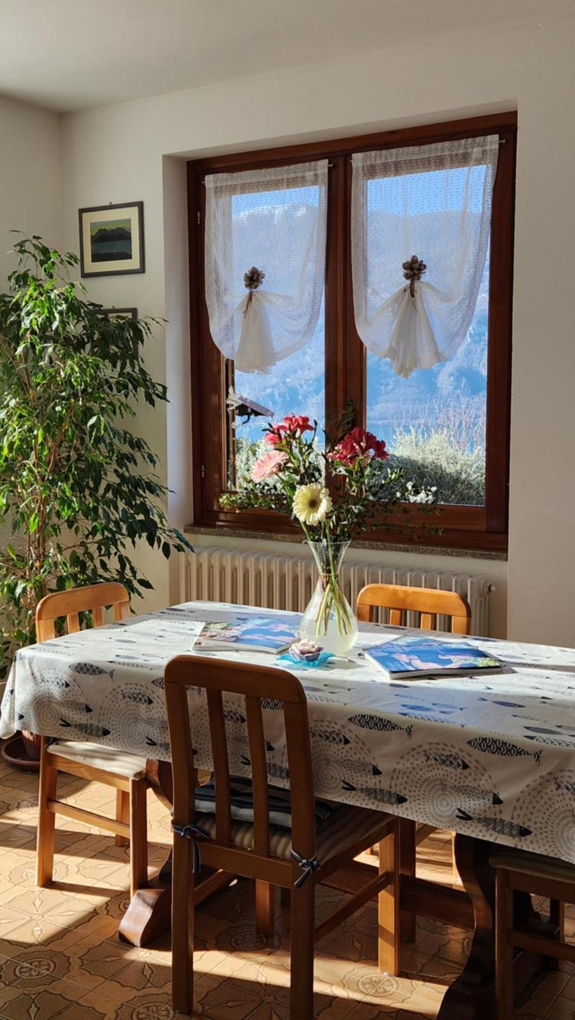 Apartment L'Ulivo Lake View In Private Street Льерна Экстерьер фото